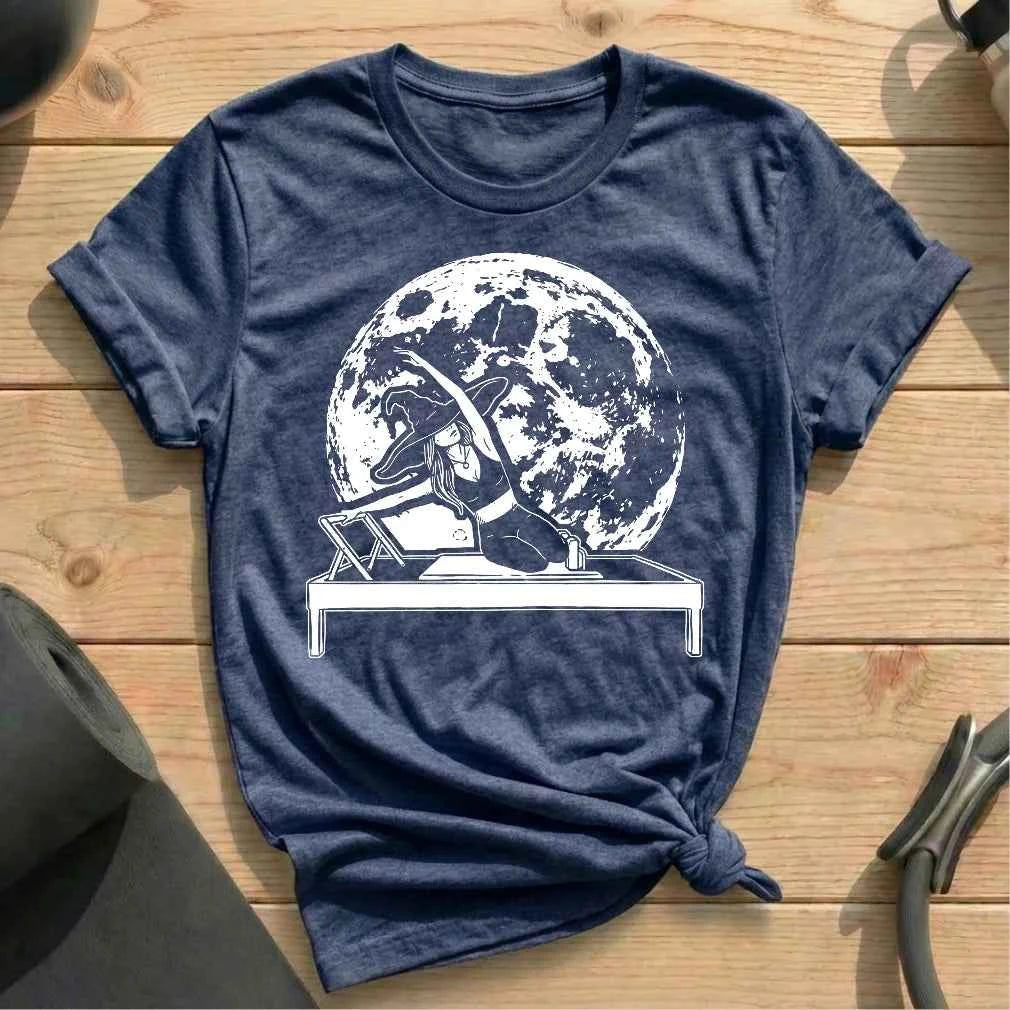 Witch under the moon T-shirt