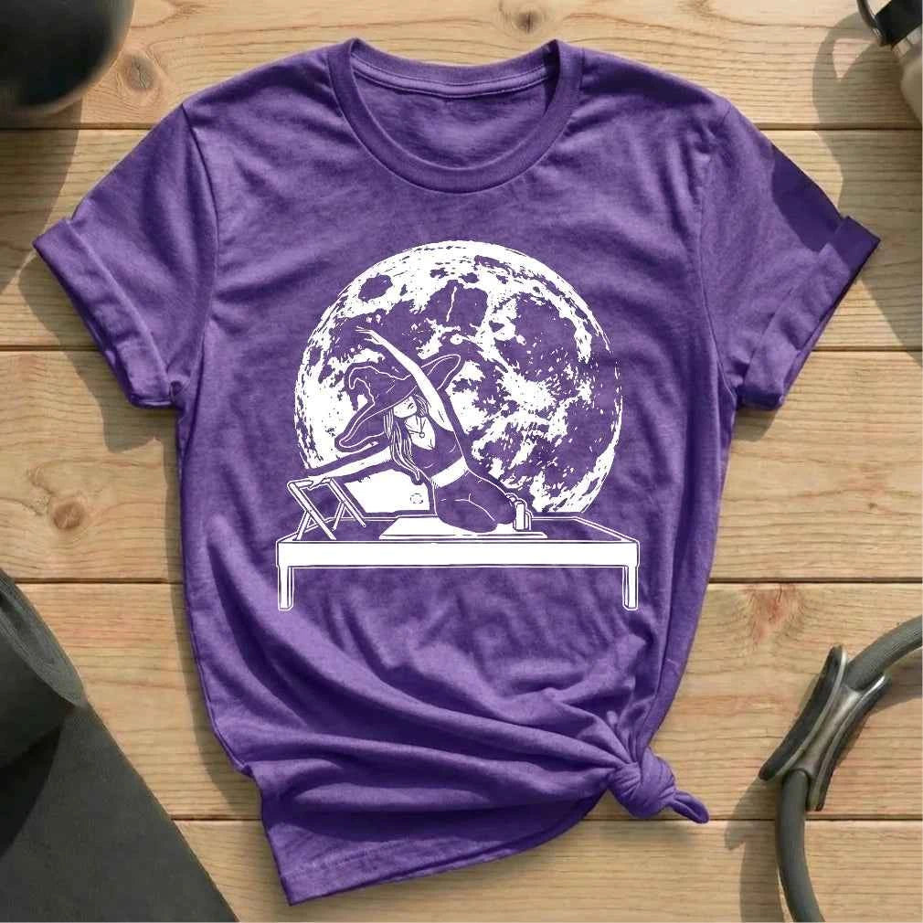 Witch under the moon T-shirt
